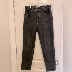 Everlane Cheeky straight black jeans /Size 29 anklet length.